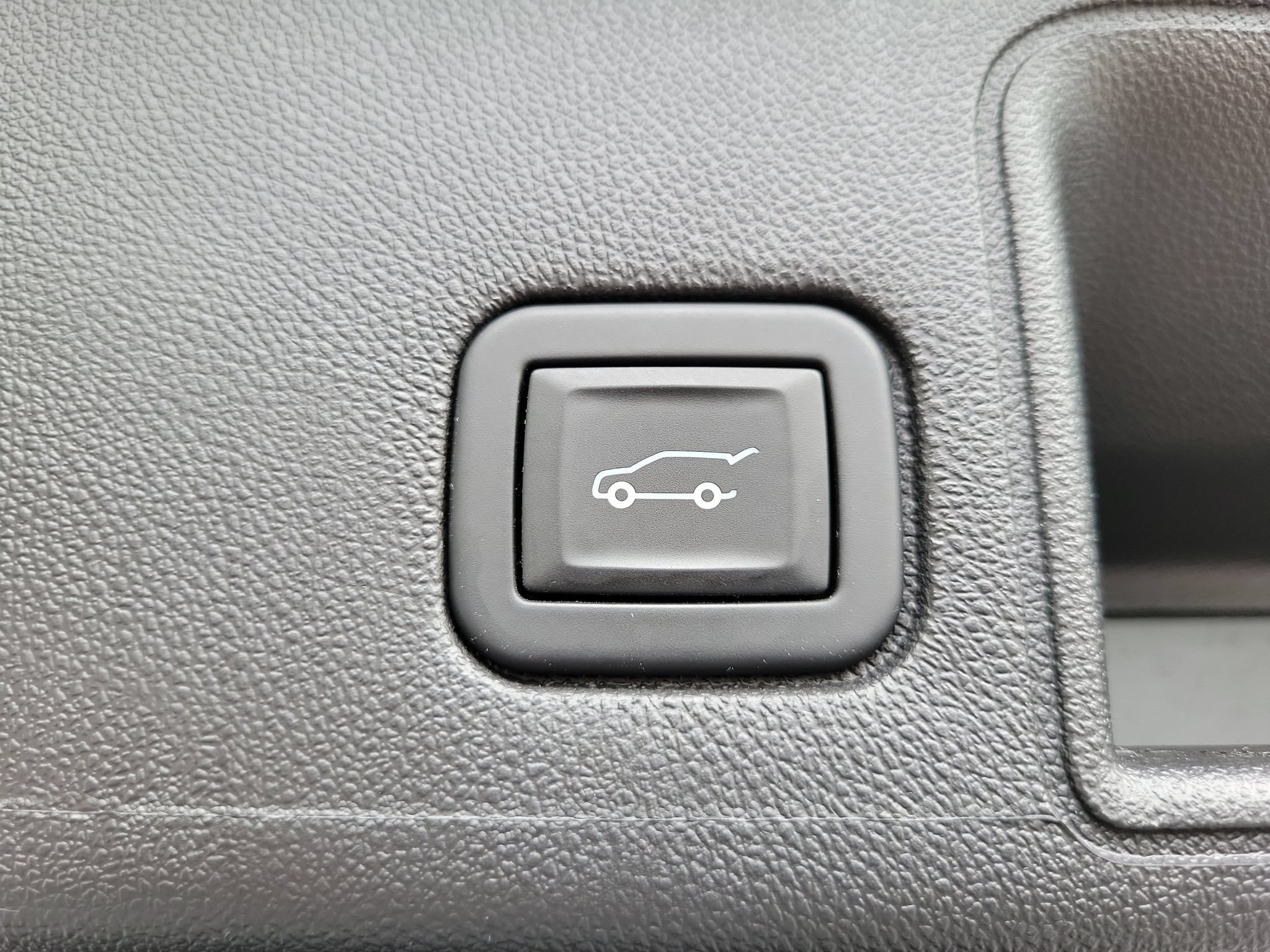 Used 2024 GMC Terrain SLT AWD/4WD image 30