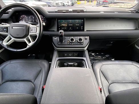 Used 2023 Land Rover Defender 110 SE image 15