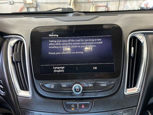 Used 2024 Chevrolet Malibu LT image 21