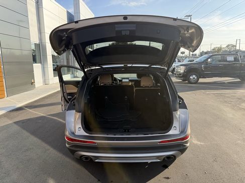 Used 2020 Lincoln Corsair Reserve w/ Equipment Group 201A image 37