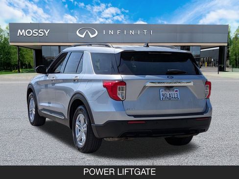 Used 2023 Ford Explorer XLT image 7