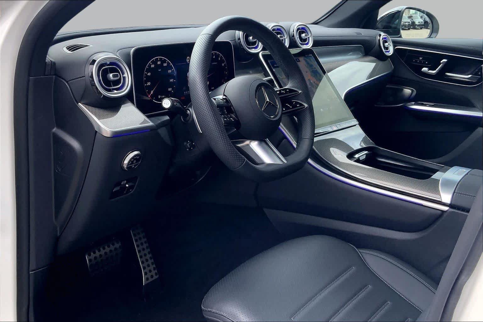 Used 2026 Mercedes-Benz GLC 300 4MATIC image 16