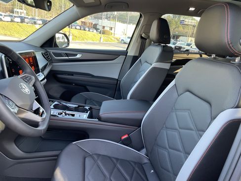New 2026 Volkswagen Atlas Peak Edition AWD/4WD image 15