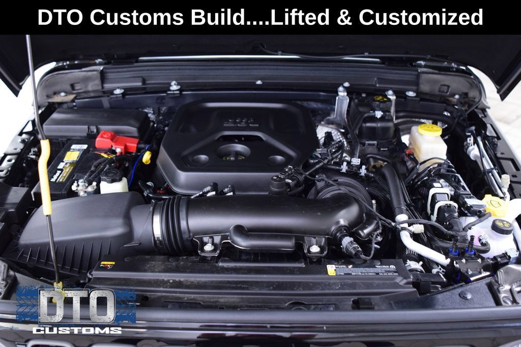 Used 2026 Jeep Wrangler Unlimited Sport AWD/4WD image 27