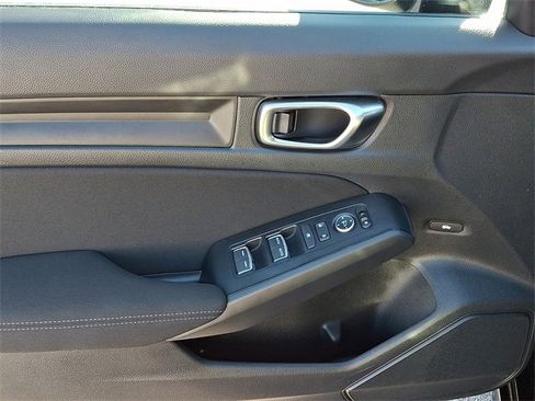Used 2025 Honda Civic Sport image 12