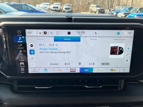 Used 2024 Jeep Wrangler Unlimited Rubicon 4xe image 35