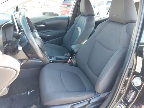 Used 2020 Toyota Corolla LE image 14