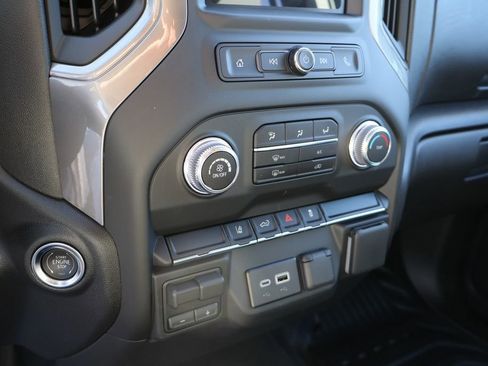 New 2026 GMC Sierra 2500 Pro w/ Convenience Package image 9