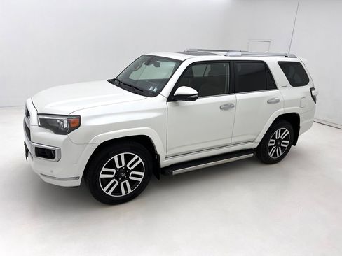 Used 2023 Toyota 4Runner Limited image 5