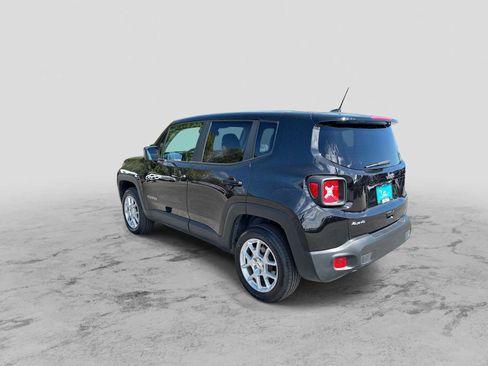 Certified 2023 Jeep Renegade Latitude AWD/4WD image 6