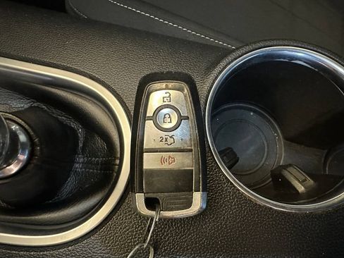 Used 2018 Ford Mustang GT RWD image 16