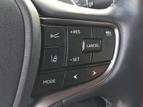 Used 2021 Lexus ES 300h w/ Premium Package FWD image 22