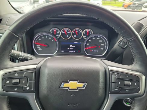 Used 2022 Chevrolet Silverado 1500 LT AWD/4WD image 22
