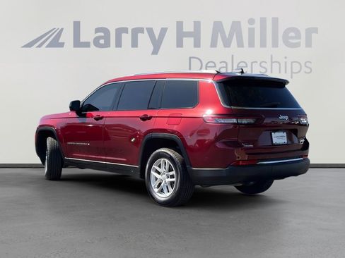 Used 2022 Jeep Grand Cherokee L Laredo w/ Luxury Tech Group I RWD image 3