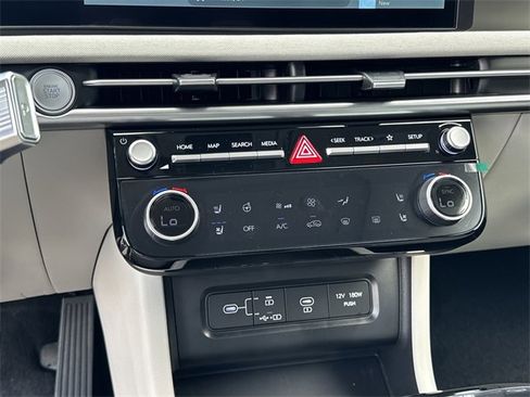 New 2026 Hyundai Tucson Limited image 25