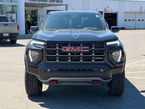 New 2026 GMC Canyon AT4 w/ Technology Plus Package AWD/4WD image 9