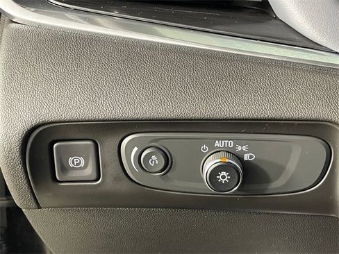 Used 2020 Buick Enclave Premium w/ Sun and Sites Package image 14