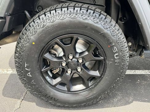 Used 2021 Jeep Wrangler Unlimited Sport AWD/4WD image 41