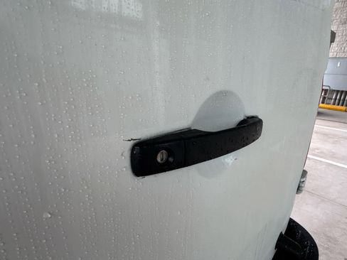 Used 2016 Nissan NV 2500 SV image 29