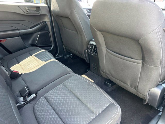 Used 2025 Ford Escape Active AWD/4WD image 11