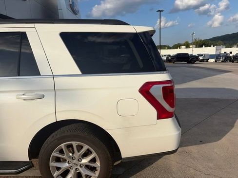 Used 2021 Ford Expedition XLT AWD/4WD image 6
