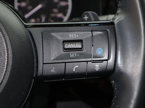 Used 2023 Nissan Pathfinder SL w/ Black Appearance Package FWD image 14