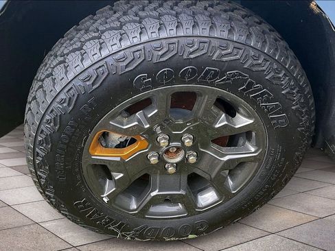 New 2025 Ford Maverick Tremor AWD/4WD image 5