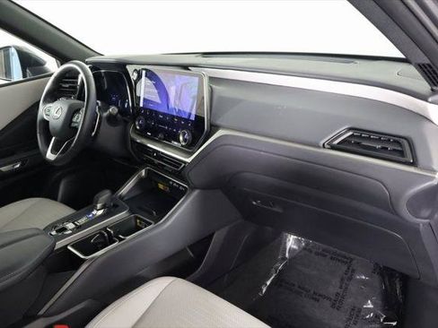 Certified 2026 Lexus TX 350 AWD w/ Convenience Package image 9