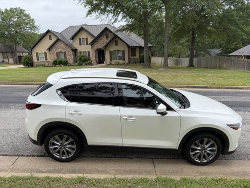 Used 2019 MAZDA CX-5 Grand Touring w/ GT Premium Package AWD/4WD image 4