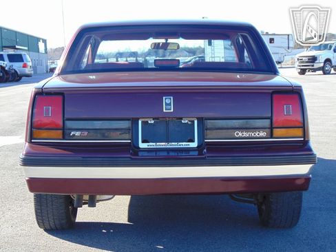 Used 1988 Oldsmobile Cutlass Calais SL image 14