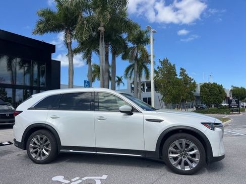 Used 2024 MAZDA CX-90 3.3 Turbo w/ Premium Package image 9