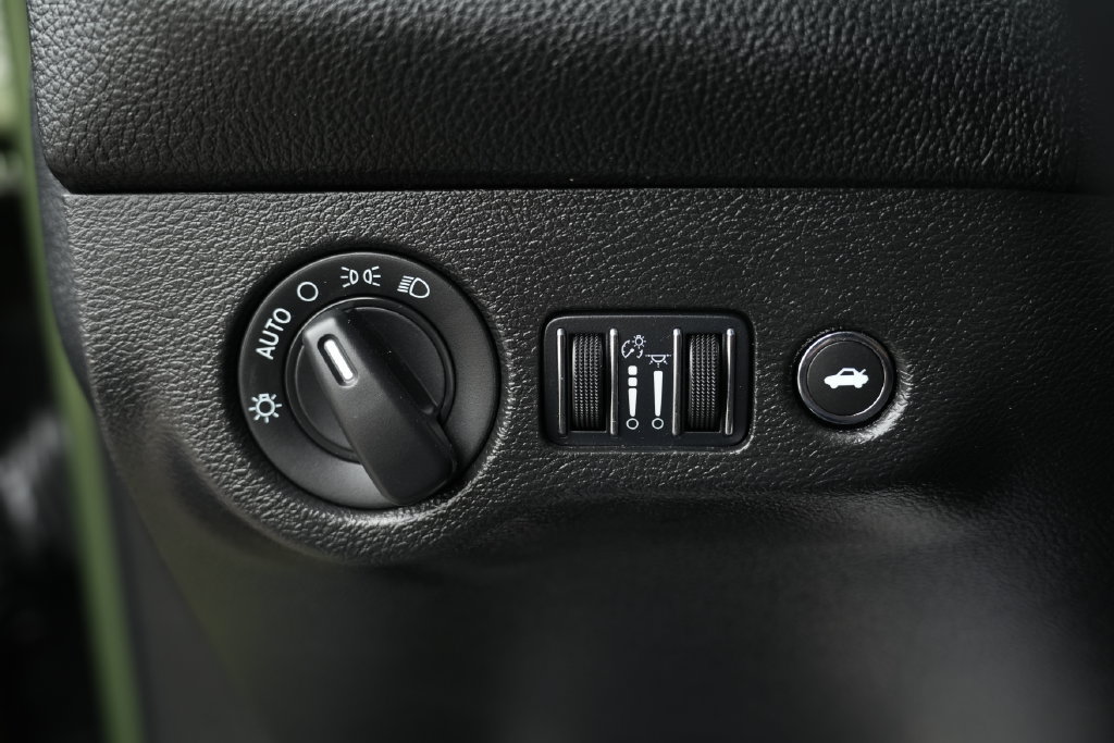 Used 2023 Dodge Challenger GT RWD image 38