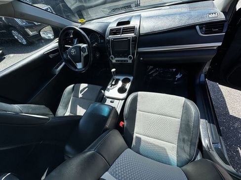 Used 2012 Toyota Camry SE FWD image 18
