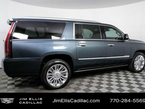 Used 2020 Cadillac Escalade ESV Platinum image 2