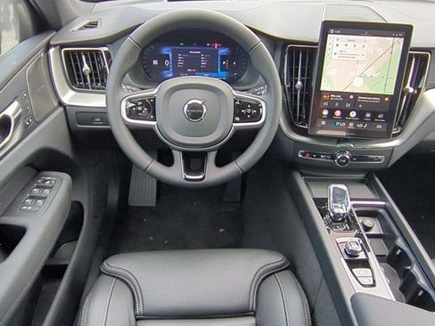 New 2026 Volvo XC60 B5 Ultra w/ Climate Package AWD/4WD image 13