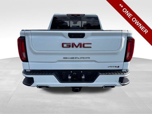 Used 2023 GMC Sierra 1500 AT4 w/ AT4 Premium Package AWD/4WD image 4