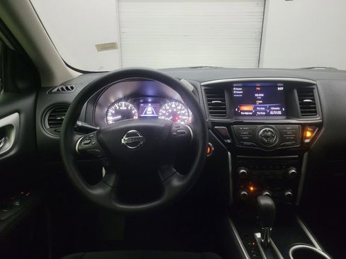 Used 2018 Nissan Pathfinder S FWD image 22