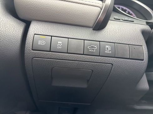 Used 2022 Toyota Camry LE image 14