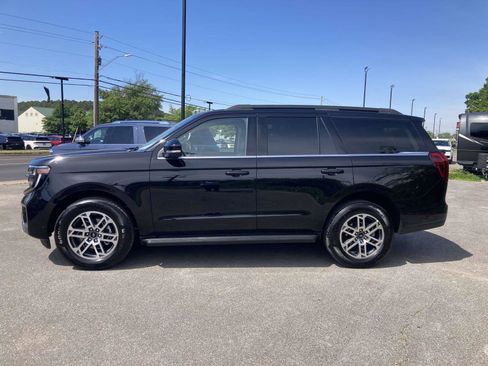 Used 2025 Ford Expedition Active RWD image 8