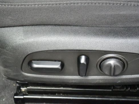 Used 2023 Chevrolet Malibu LT FWD image 12