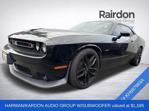 Used 2019 Dodge Challenger R/T w/ Plus Package RWD image 3