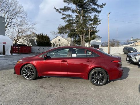 New 2026 Toyota Corolla SE image 2