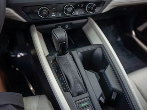 Used 2026 Honda Accord LX image 25