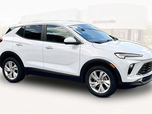 Used 2025 Buick Encore GX Preferred FWD image 3