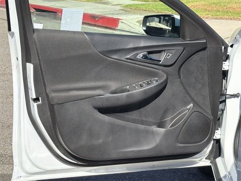 Used 2024 Chevrolet Malibu LT image 24