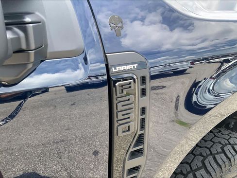 Used 2025 Ford F250 Lariat w/ Lariat Ultimate Package AWD/4WD image 10