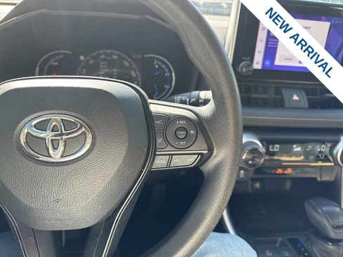Used 2023 Toyota RAV4 AWD Hybrid image 22