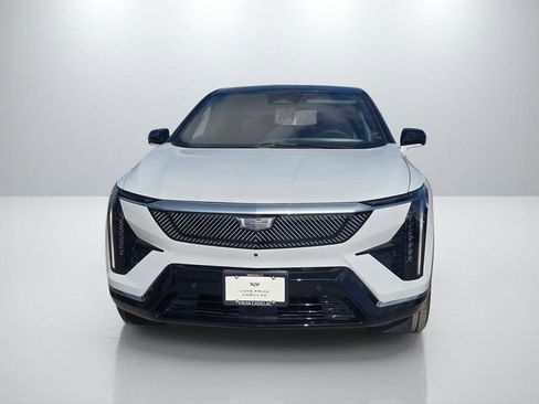 New 2026 Cadillac Optiq Luxury 1 RWD image 2