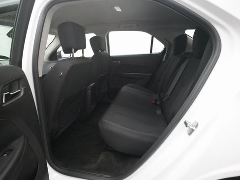 Used 2015 Chevrolet Equinox LS image 15