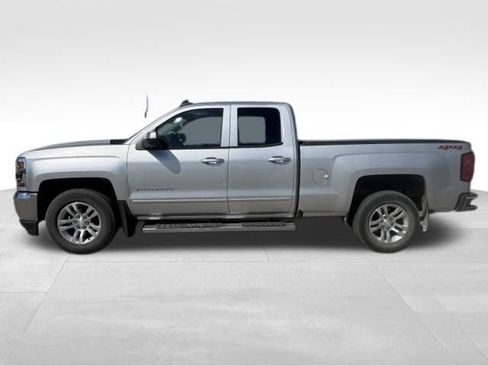 Used 2019 Chevrolet Silverado 1500 LT w/ All Star Edition AWD/4WD image 2